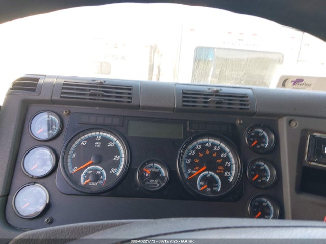 3AKJGLD54GSGU9591 Freightliner detroit diesel dd15 ev