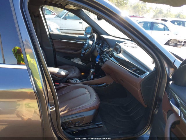 BMW X1 2016 WBXHT3C38GP884906 Image 5