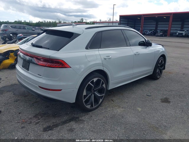 2019 AUDI Q8 WA1CVAF14KD009293 Photo 3
