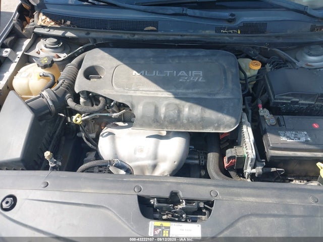 1C3CCCBB7FN556598 Chrysler 2015