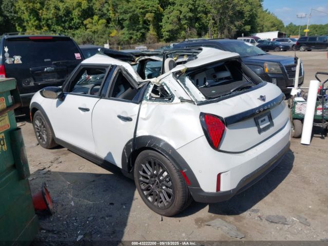 2025 MINI HARDTOP WMW43GD06S2X37266 Photo 2
