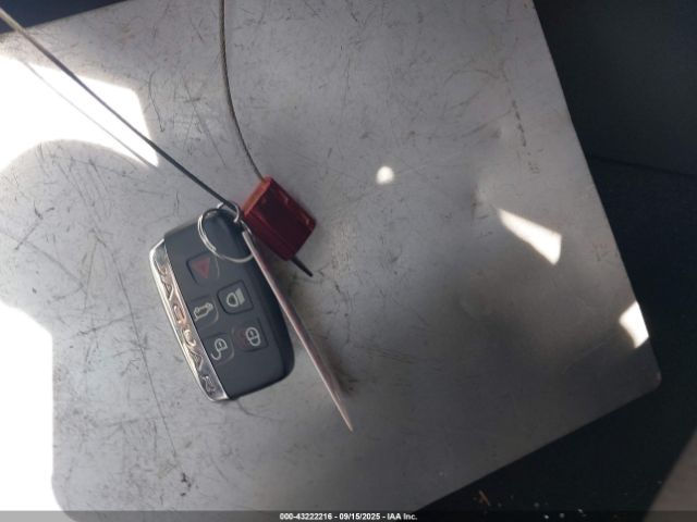 2020 JAGUAR F-PACE SADCJ2FX0LA647348 Photo 10