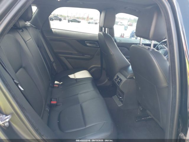 2020 JAGUAR F-PACE SADCJ2FX0LA647348 Photo 7