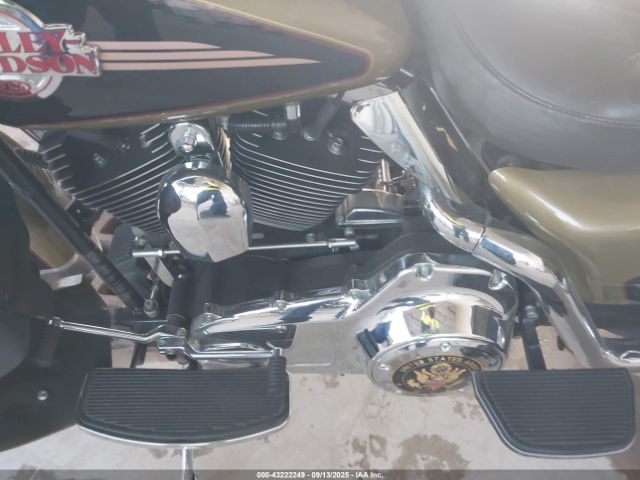 2007 HARLEY-DAVIDSON FLHTCUI 1HD1FC4117Y621460 Photo 8