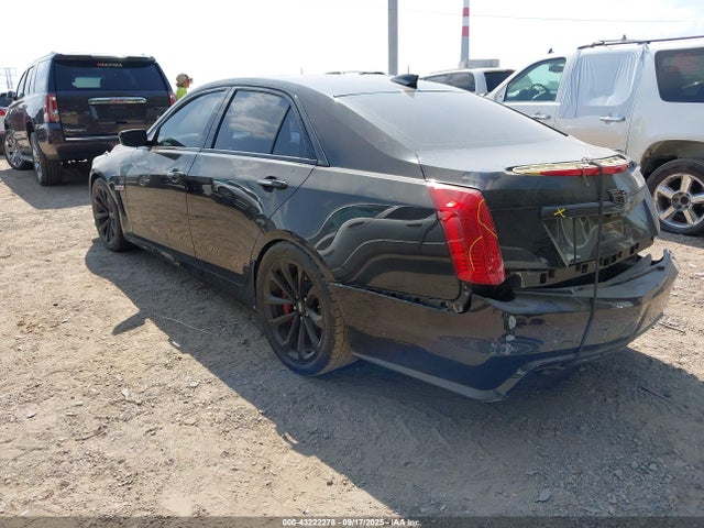2017 CADILLAC CTS-V 1G6A15S60H0201945 Photo 2