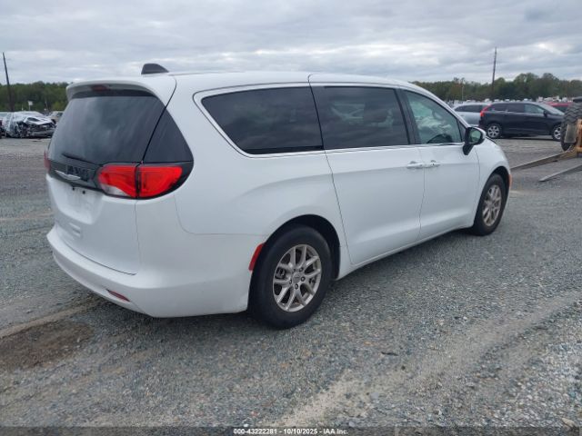 2022 CHRYSLER VOYAGER 2C4RC1CG1NR172497 Photo 3