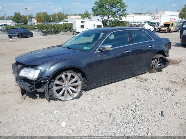 Chrysler 300 2019 2C3CCAEG0KH687144 Image 2