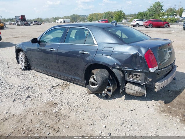 Chrysler 300 2019 2C3CCAEG0KH687144 Image 3