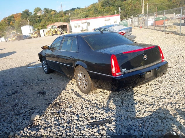 2007 CADILLAC DTS 1G6KD579X7U126113 Photo 2