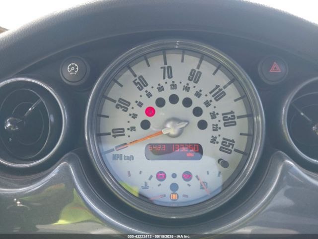 2004 MINI COOPER S WMWRE33444TD89299 Photo 6