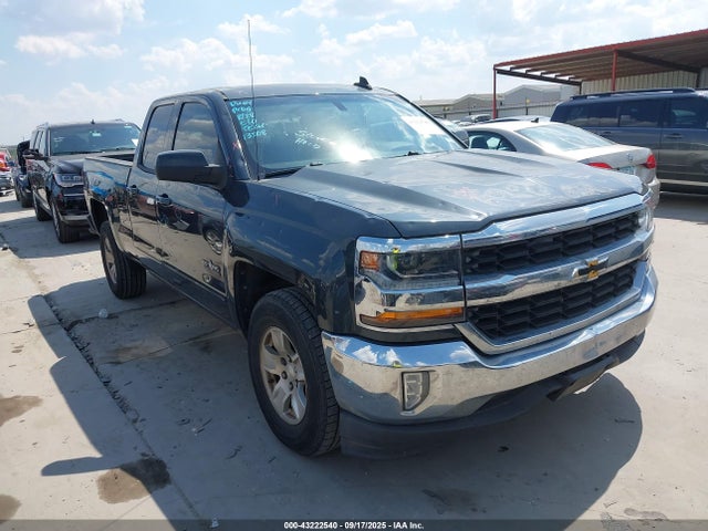 43222540 :رقم المزاد ، 1GCRCREC1HZ210314 vin ، 2017 Chevrolet Silverado 1500 1lt مزاد بيع