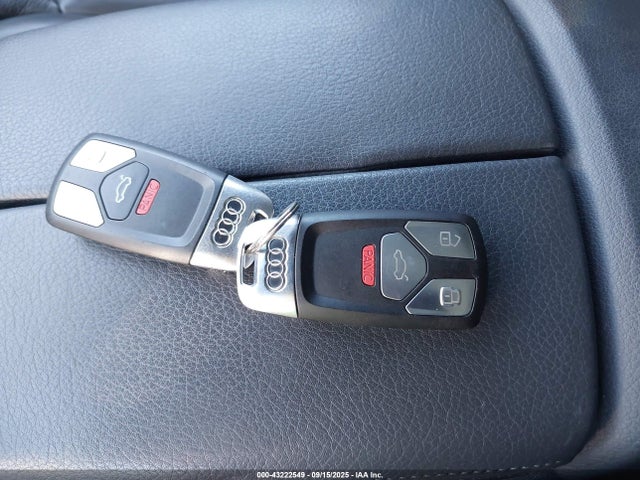 WA1LHAF77HD043698 Audi 2017