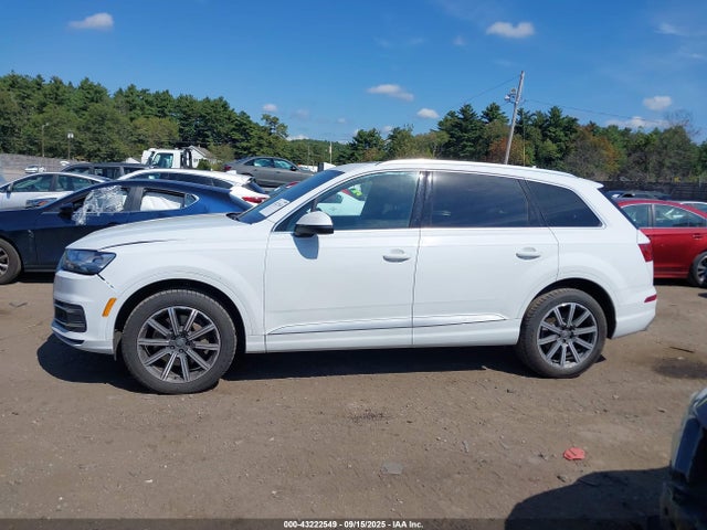 WA1LHAF77HD043698 Audi 2017