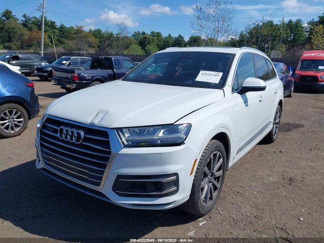 WA1LHAF77HD043698 Audi 2017