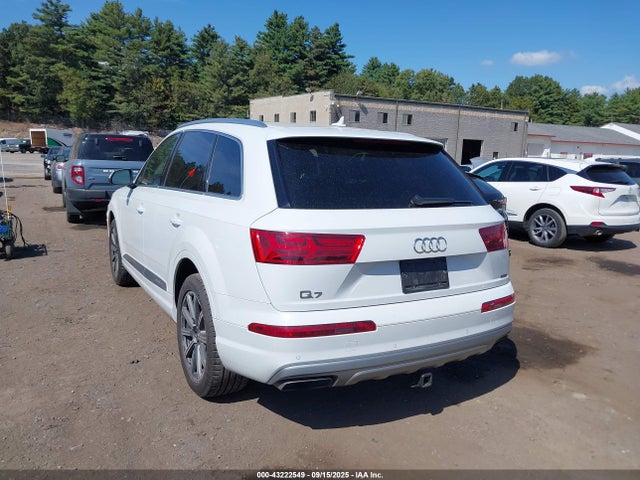 WA1LHAF77HD043698 Audi 2017