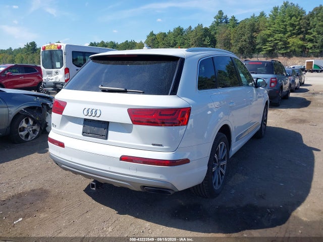 WA1LHAF77HD043698 Audi 2017