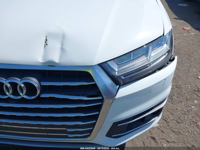 WA1LHAF77HD043698 Audi 2017
