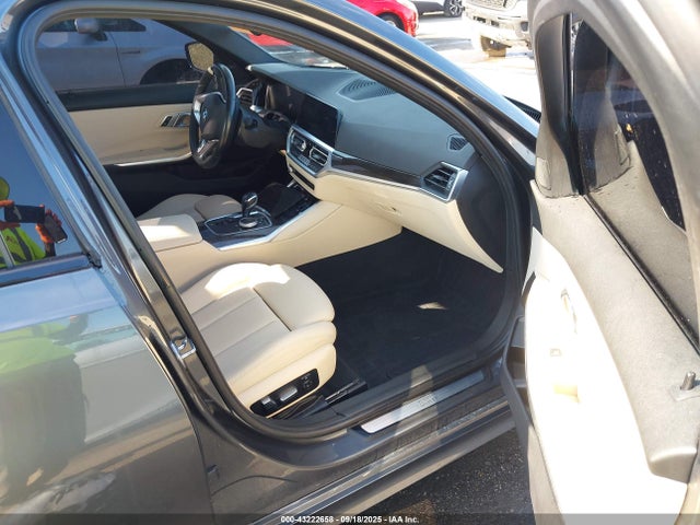 3MW5R7J01L8B22683 BMW 2020