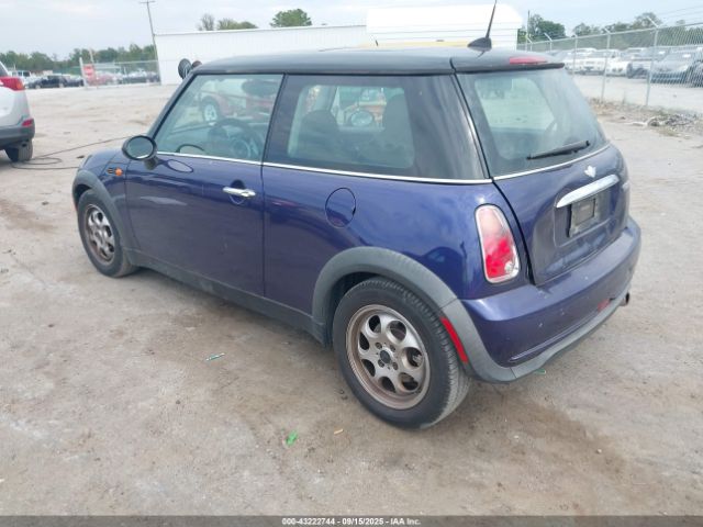 2005 MINI COOPER WMWRC33595TK62223 Photo 2