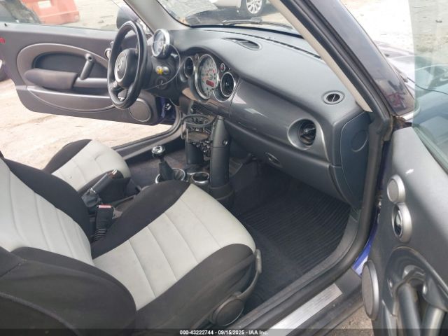 2005 MINI COOPER WMWRC33595TK62223 Photo 4