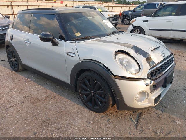 2015 MINI HARDTOP WMWXP7C50F2A33426 Photo 0