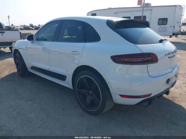 2017 PORSCHE MACAN WP1AG2A58HLB56043 Photo 2