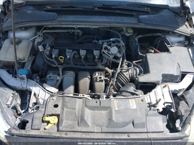 Ford FOCUS SE 2015 1FADP3F27FL219297 Image 10
