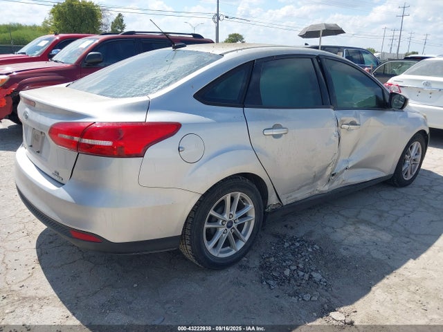 Ford FOCUS SE 2015 1FADP3F27FL219297 Image 4