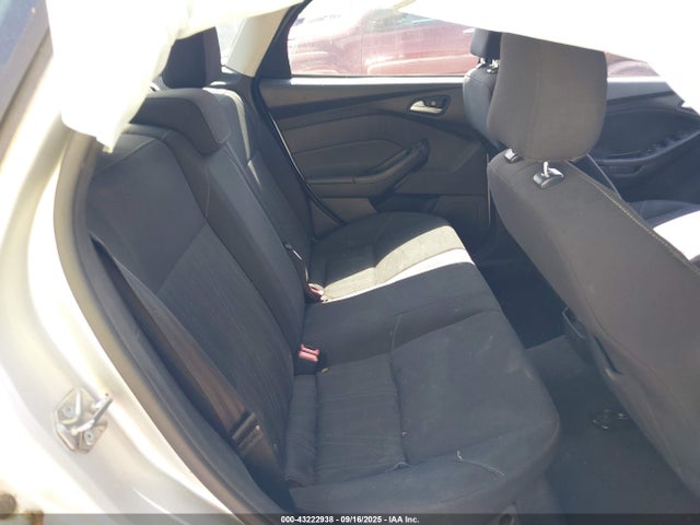 Ford FOCUS SE 2015 1FADP3F27FL219297 Image 8