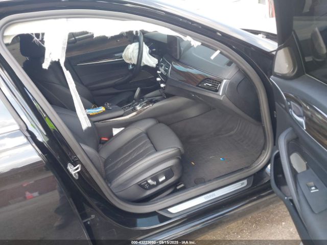 2022 BMW 530 WBA13BJ01NWX57836 Photo 4