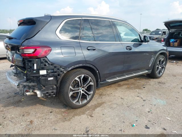 2021 BMW X5 5UXCR4C04M9G17202 Photo 3