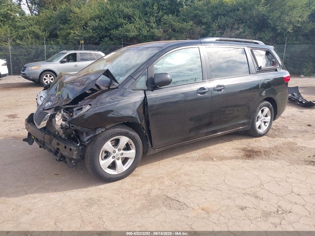 Toyota 2gr-fks 2017 5TDKZ3DC7HS824610 Image 2