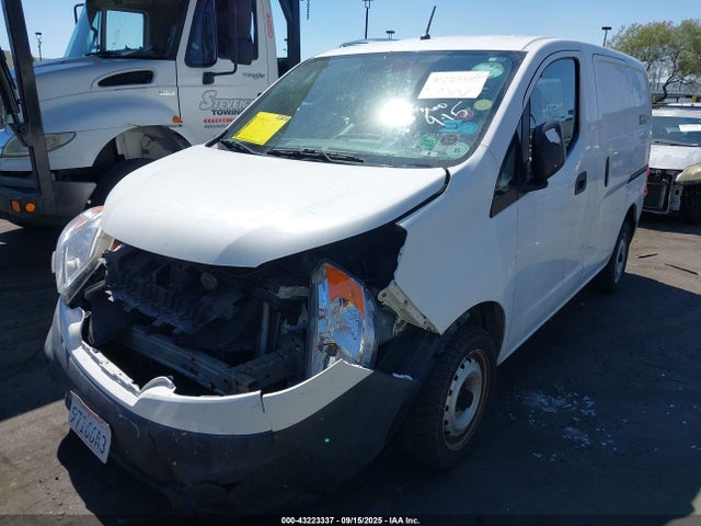 3N6CM0KN3HK711218 Nissan 2017