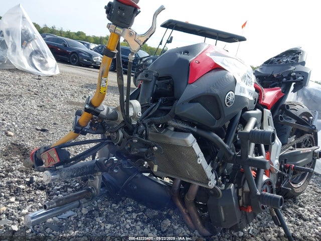 Yamaha FZ07 2015 JYARM06E1FA000098 Image 14