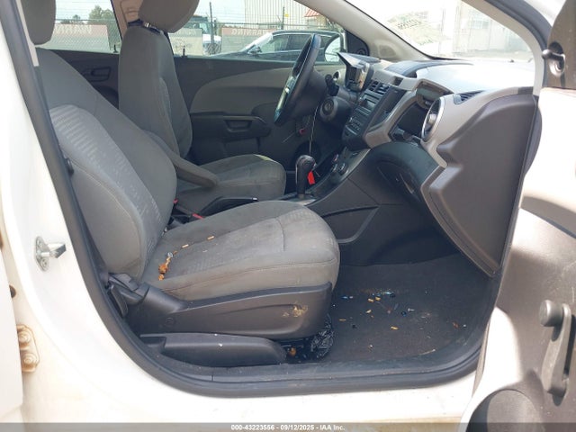1G1JA6SH5F4159856 Chevrolet luw