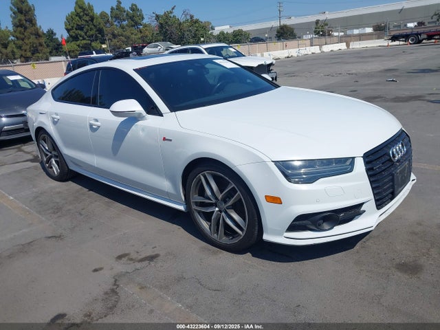 2016 AUDI A7 WAUWGAFC7GN110910 Photo 0