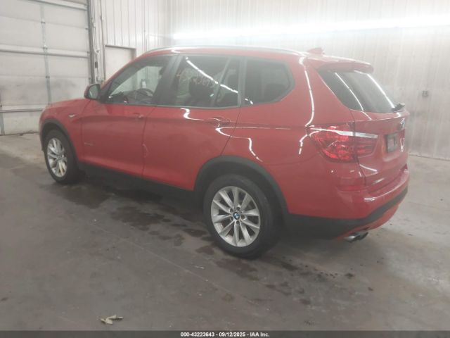 2016 BMW X3 5UXWX9C53G0D69321 Photo 2