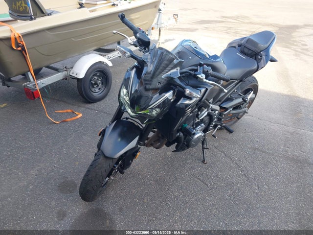 JKAZR2A1XHDA21388 Kawasaki Z900