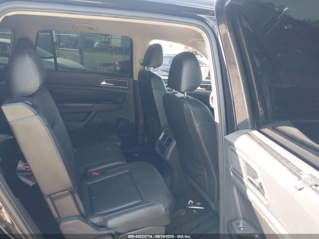 Volkswagen fsi 2018 1V2LR2CA2JC586587 Image 8