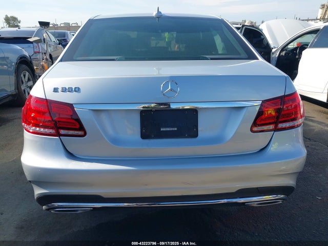WDDHF5KBXGB210445 Mercedes-Benz 2016