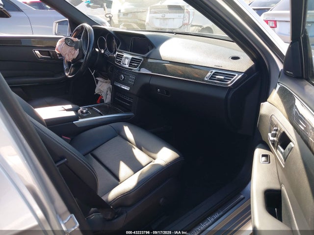 WDDHF5KBXGB210445 Mercedes-Benz 2016