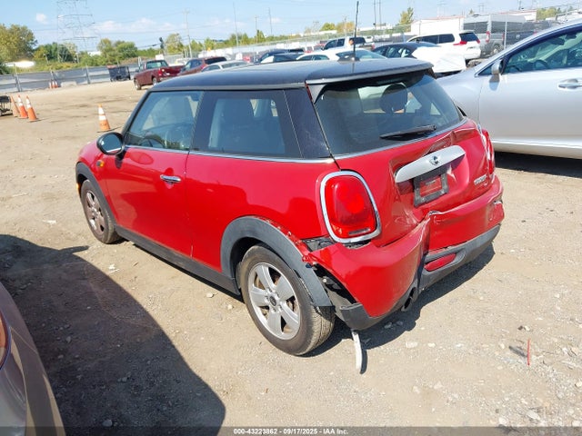 2015 MINI HARDTOP WMWXM5C50FT974301 Photo 2