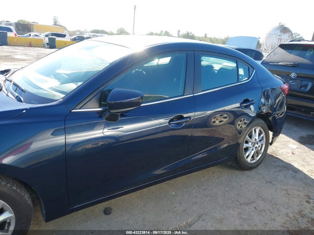 Mazda pe 2015 3MZBM1V76FM227091 Image 14