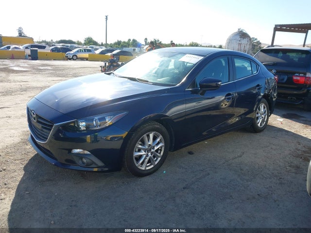 Mazda pe 2015 3MZBM1V76FM227091 Image 2