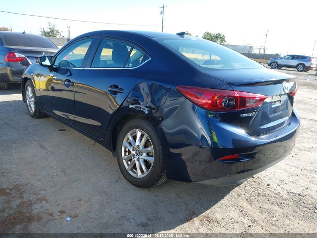 Mazda pe 2015 3MZBM1V76FM227091 Image 3