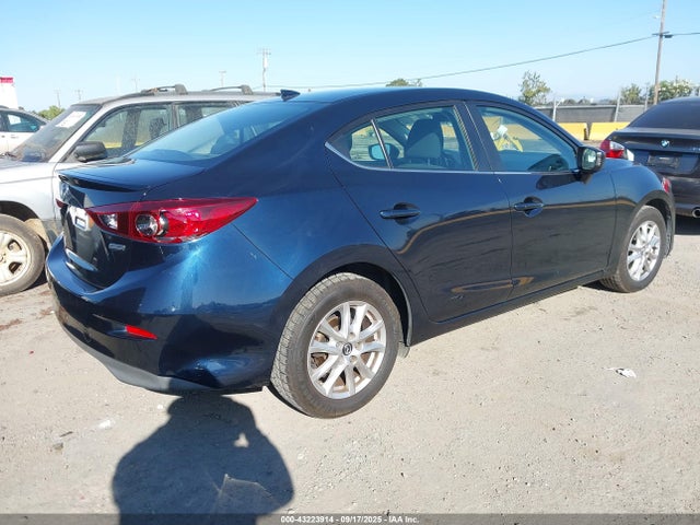 Mazda pe 2015 3MZBM1V76FM227091 Image 4