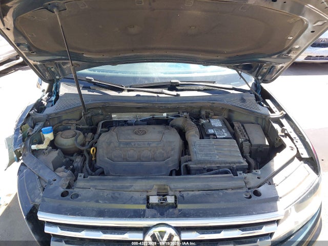 3VV3B7AX2KM127765 Volkswagen Tiguan