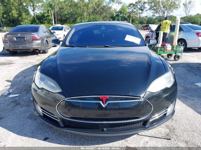 Tesla 2014 2014 5YJSA1H17EFP63795 Image 12