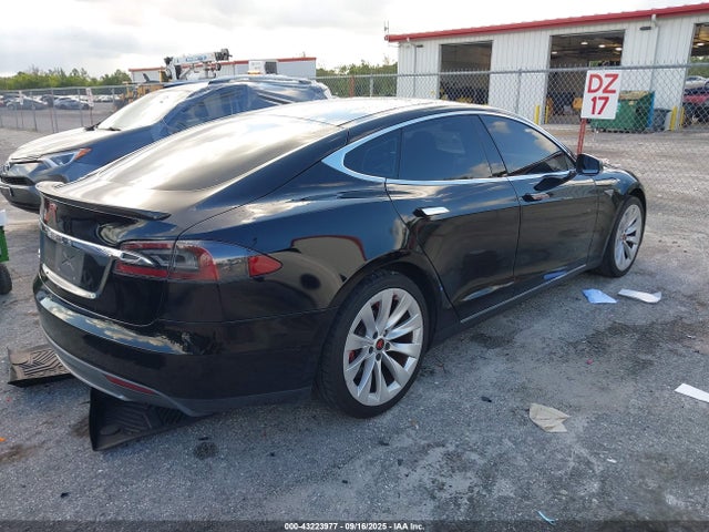 2014 TESLA MODEL S 5YJSA1H17EFP63795 Photo 3