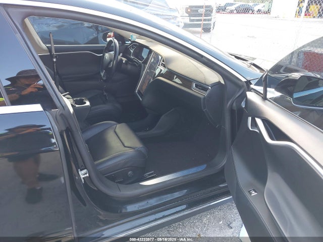 2014 TESLA MODEL S 5YJSA1H17EFP63795 Photo 4